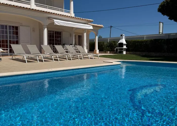 Casa Alves - With Private Heated Swimming Pool