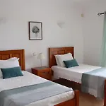 Casa Alves - With Private Heated Swimming Pool אולוס די אגווה