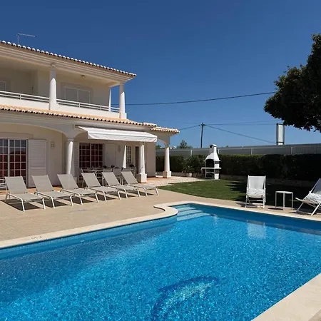 Casa Alves - With Private Heated Swimming Pool