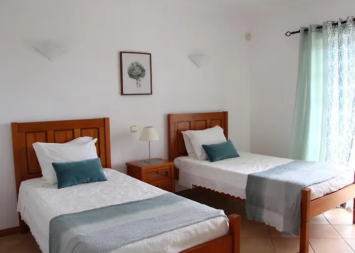 Casa Alves - With Private Heated Swimming Pool Ольюш-ди-Агуа (Албуфейра)